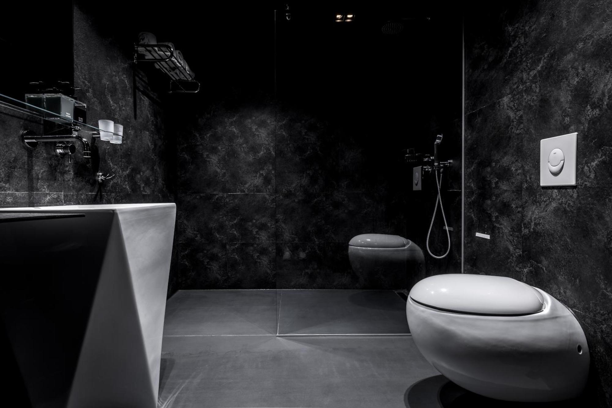 Black 4* Keulen